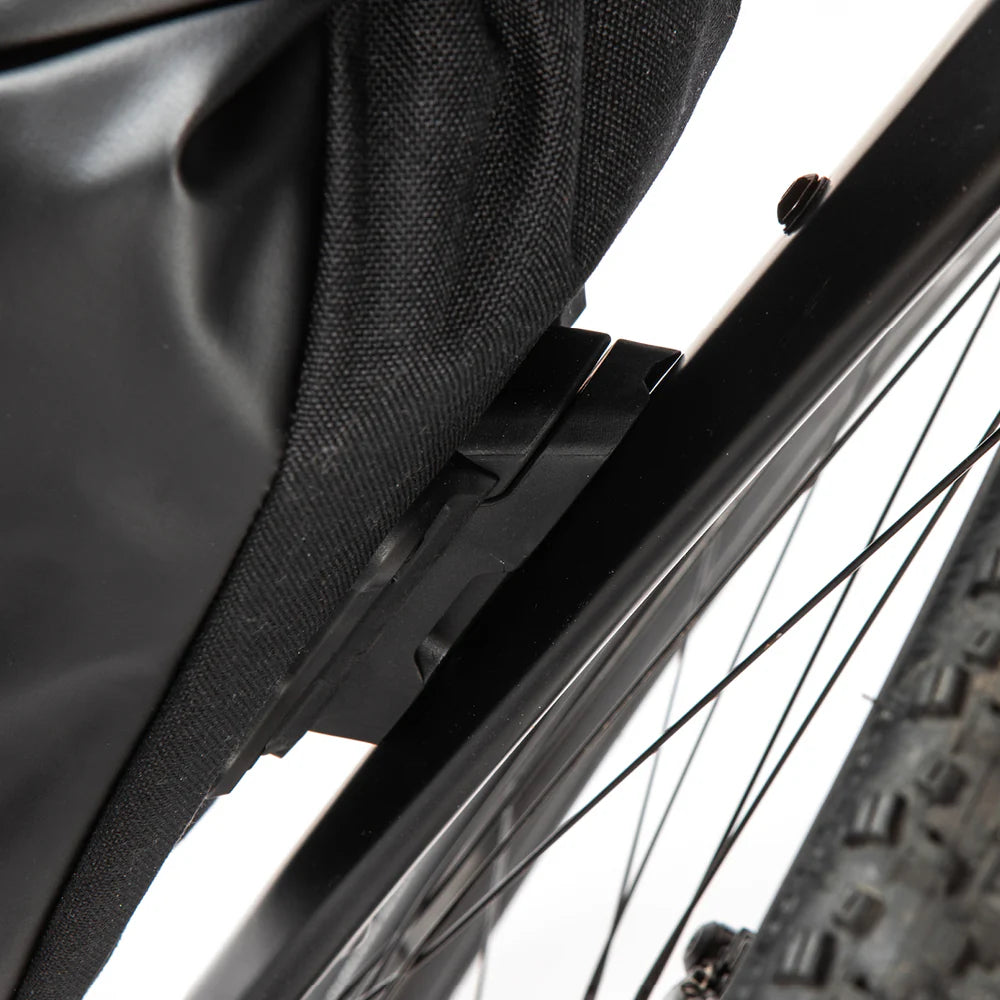 Vorkzak RESTRAP SWITCH PANNIER 5 L Zwart