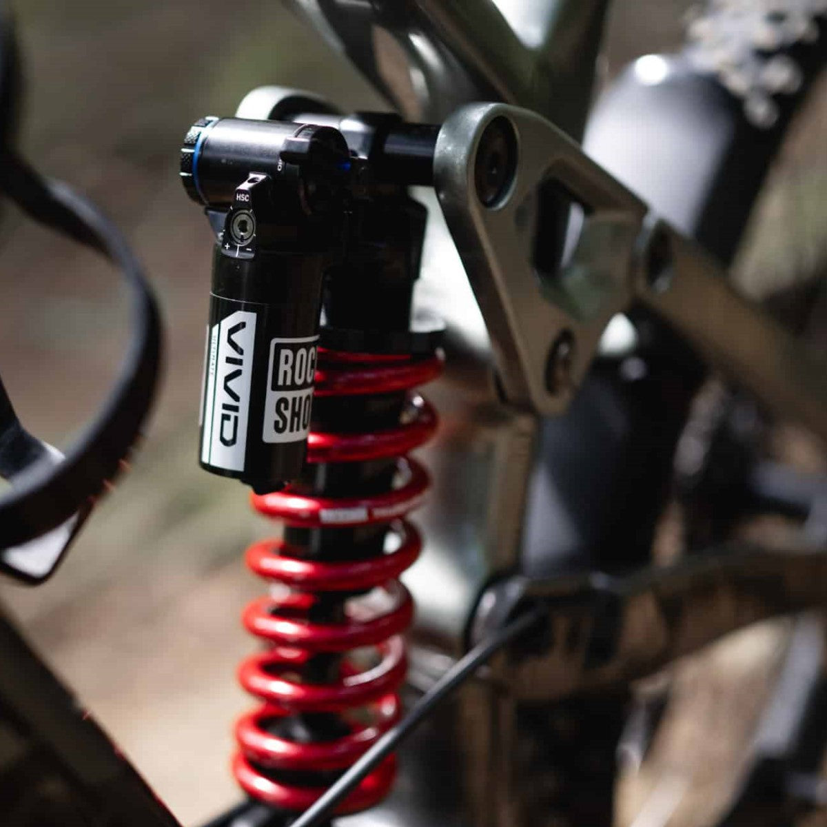 ROCKSHOX VIVID ULTIMATE RC2T HBO-tapschokdemper met trunnionveren voor Santa Cruz Megatower 2 (2023+)