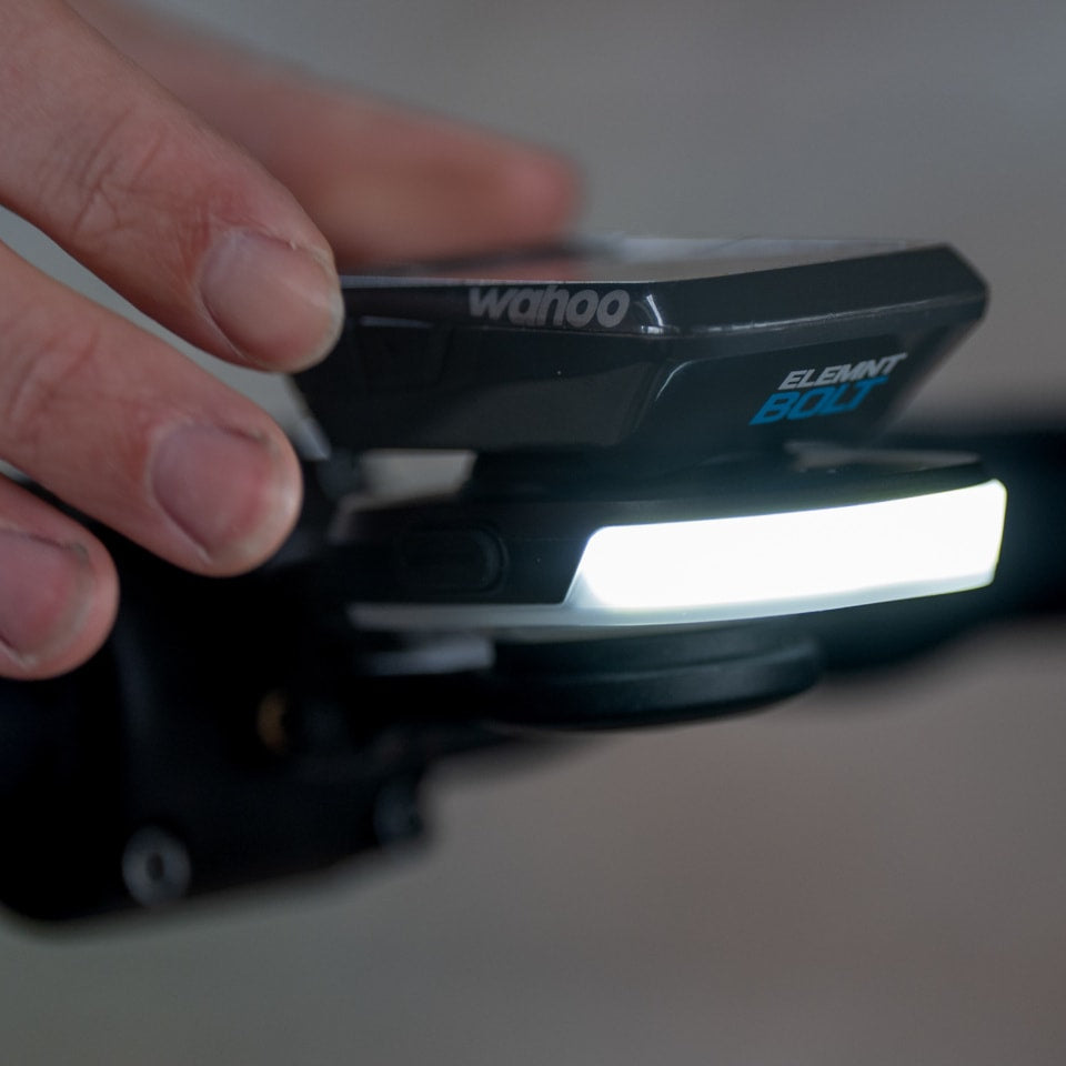 BBB SLICE 300 voorlamp met GARMIN WAHOO GPS inzetstuk