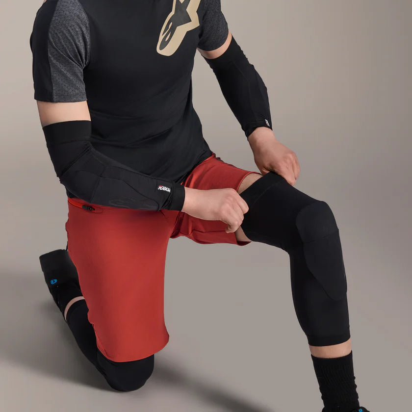 ALPINESTARS A-MOTION PLASMA Kniebeschermers Zwart