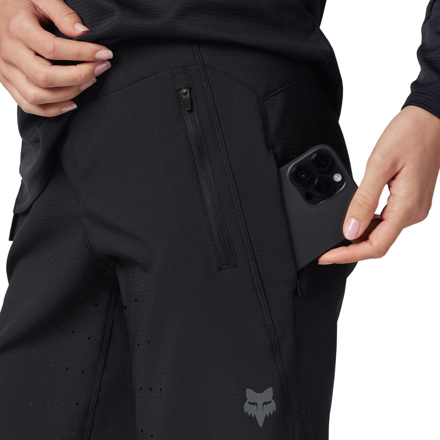 FOX DEFEND Damesshort Zwart 2025