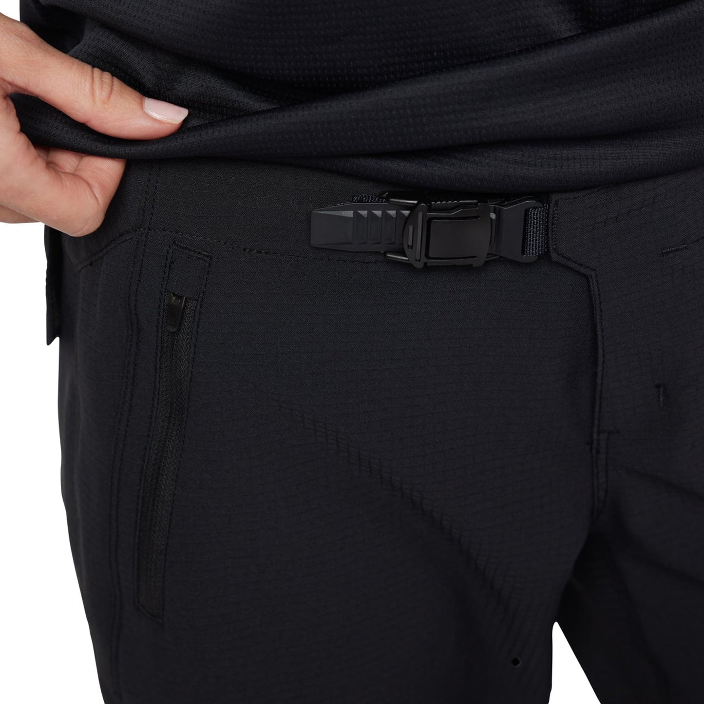 FOX DEFEND Damesshort Zwart 2025