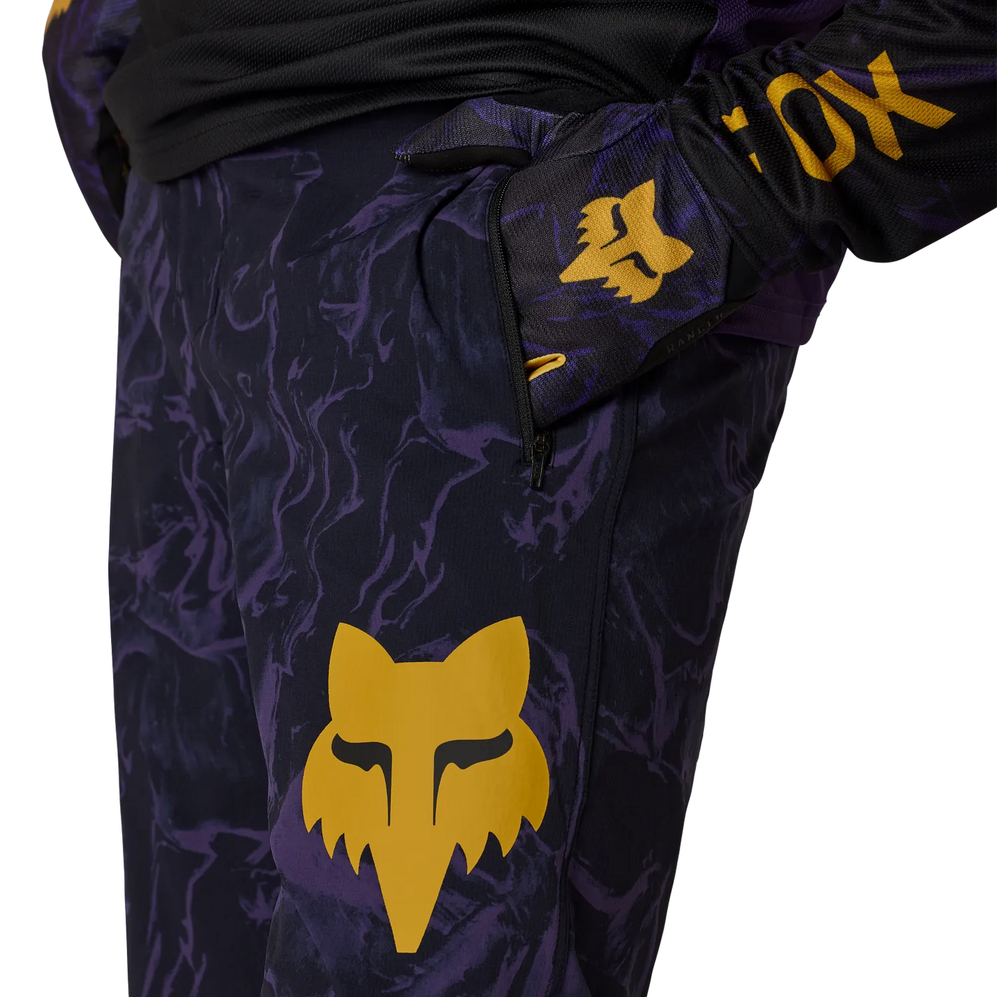 FOX RANGER IMAGE PRINT Broek Violet Plum