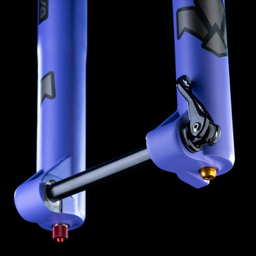 FORMULA BELVA AIR 29" Voorvork As 15x110mm Boost Ultraviolet
