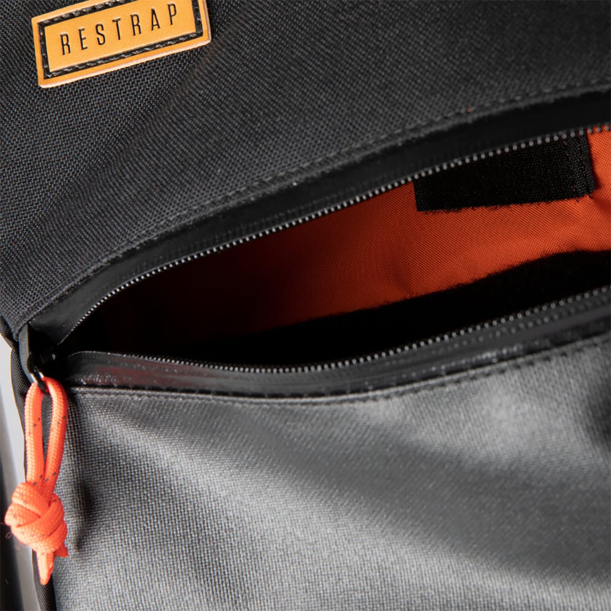RESTRAP FULL FRAME BAG LARGE 9 L Zwart