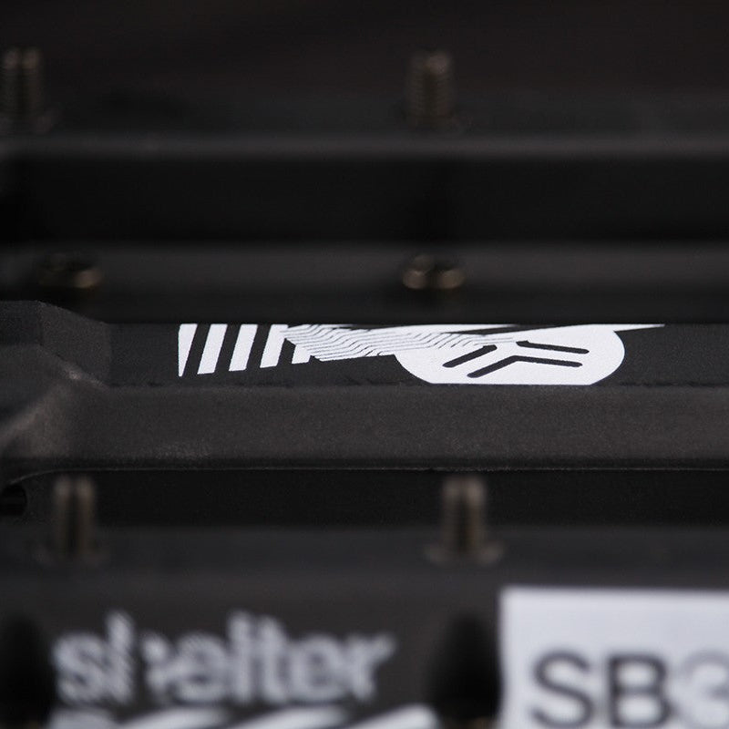 SB3 Shelter platte pedalen Zwart