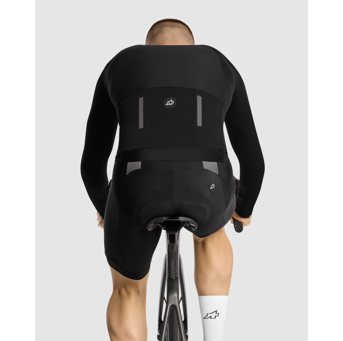ASSOS MILLE GTS S11 Zwart Serie jack