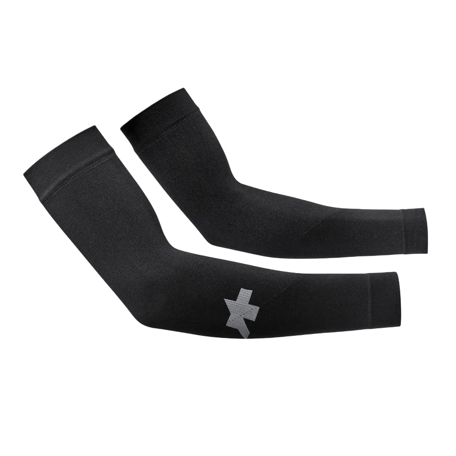 ASSOS SUMMER ARM UV PROTECTOR P1 mouwen, zwart