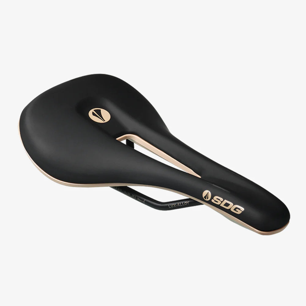 SDG BEL-AIR V3 OVERLAND Rails Lux-Alloy zadel Zwart/Beige