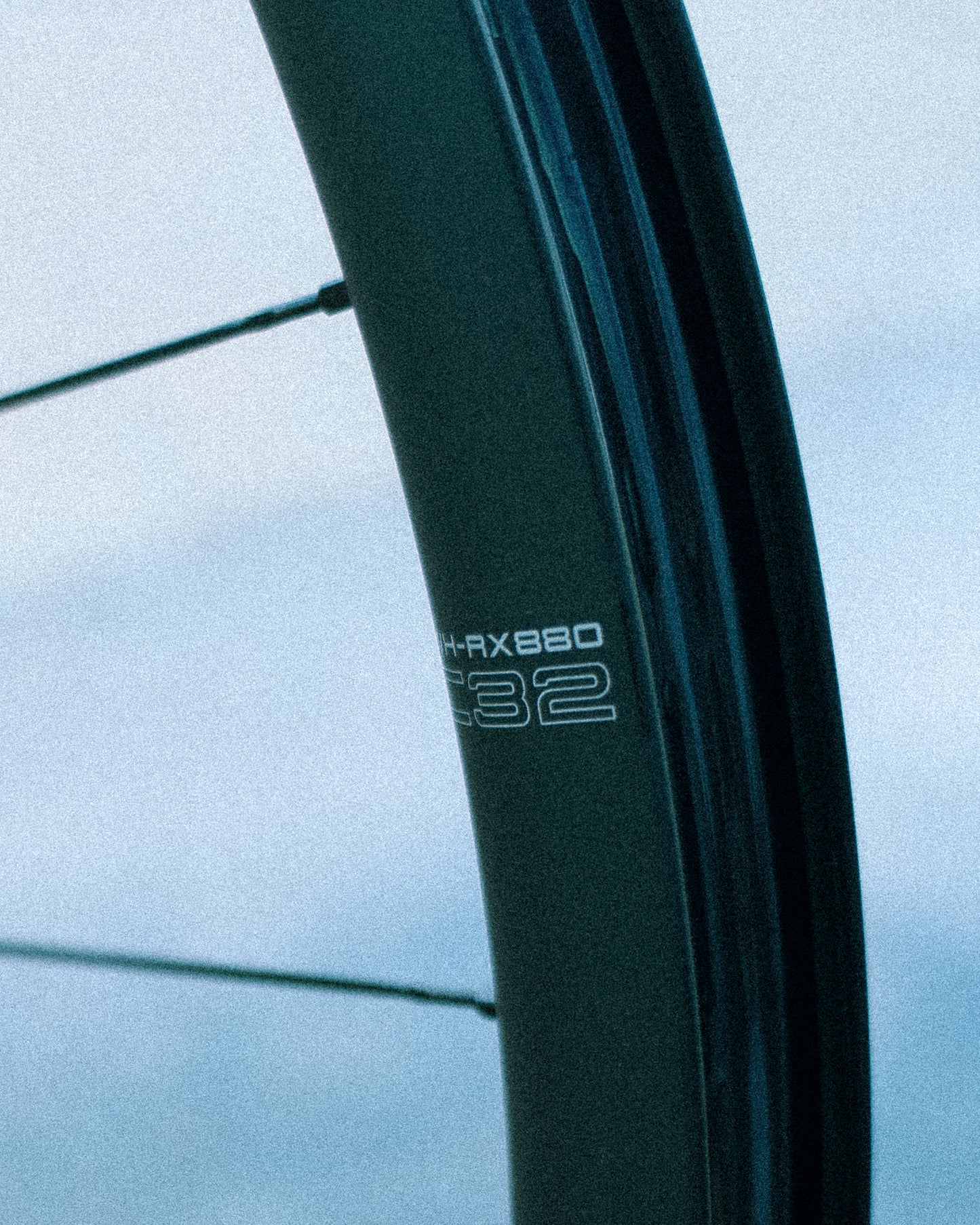 SHIMANO GRX WH-RX880 700c Tubeless voorbereid achterwiel (Center Lock)