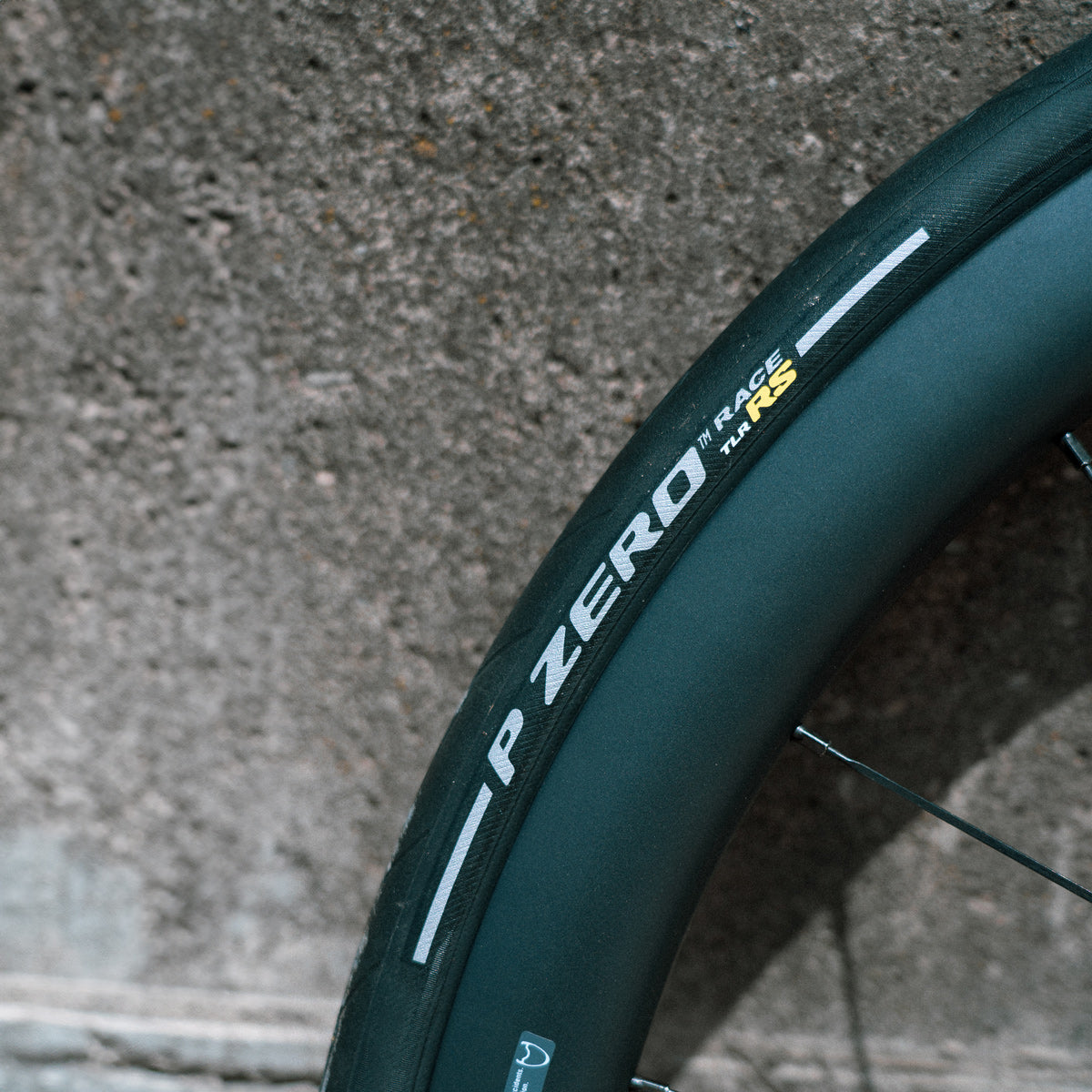 PIRELLI P ZERO RACE TLR RS 700c Tubeless Ready Zwarte band
