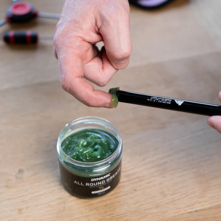DYNAMIC ALL ROUND GREASE (200ml)