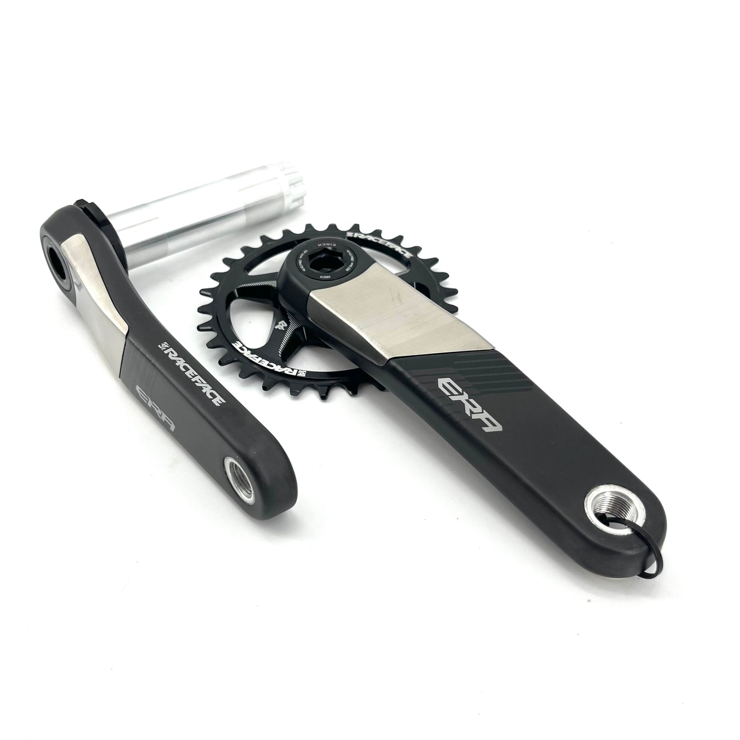 RACE FACE ERA CINCH crankstel Zwart