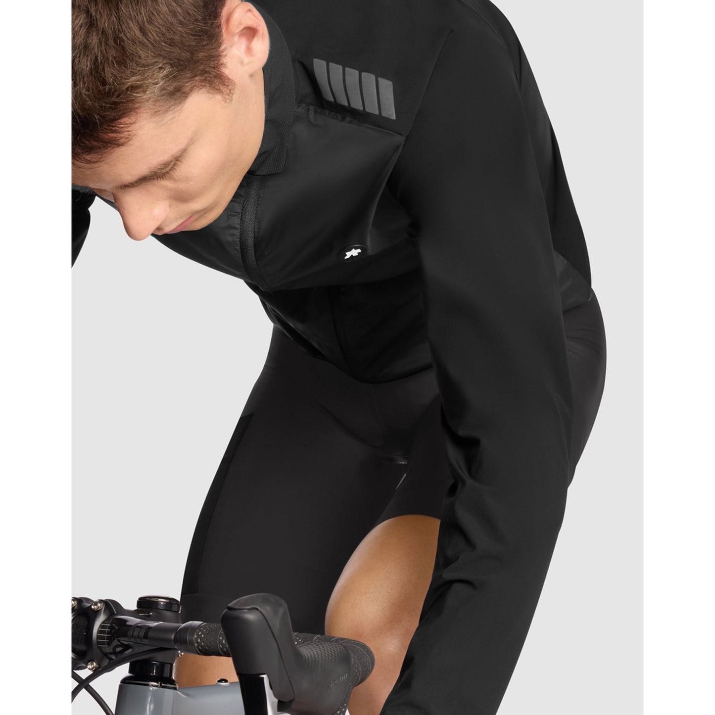 ASSOS TACTICA T5 Zwart Serie jack