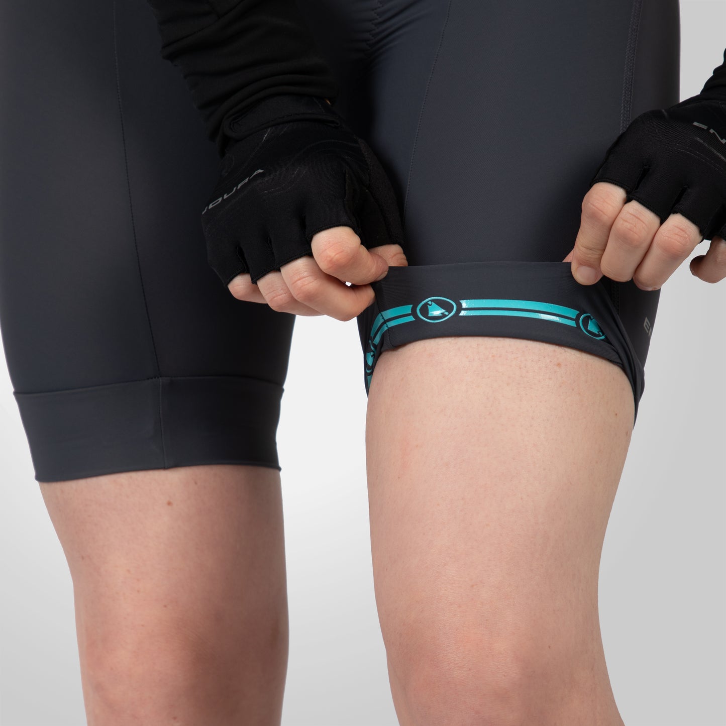 Dames ENDURA XTRACT LITE Bib Tight Grijs 2025
