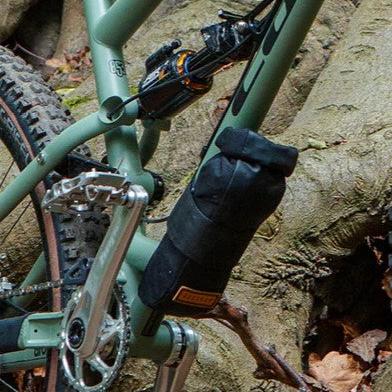 Frametas RESTRAP DOWNTUBE BAG 1.2L Zwart