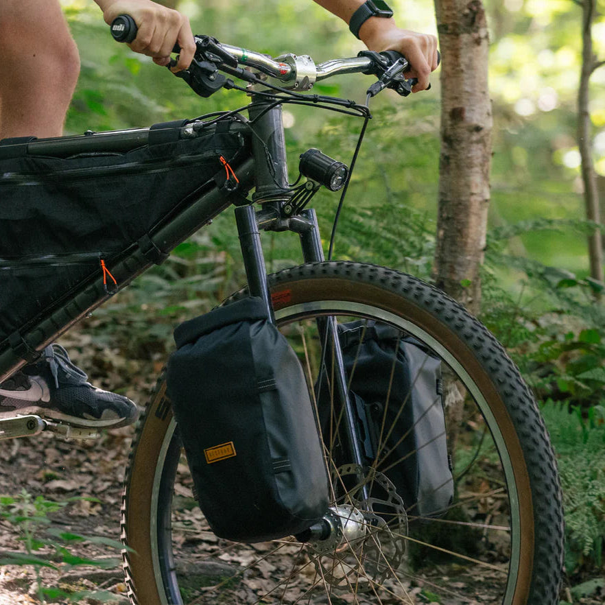 Vorkzak RESTRAP SWITCH PANNIER 5 L Zwart