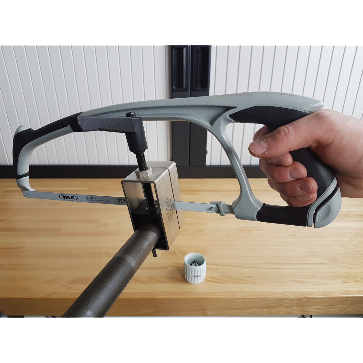 VAR professionele handzaag DV-12800