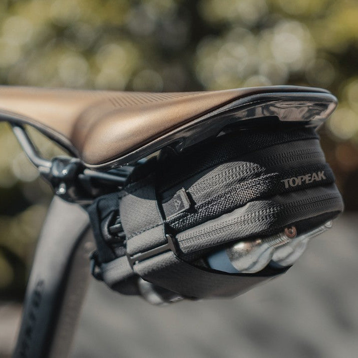 TOPEAK ELEMENTA GEARBAG Zadeltas Met Gereedschap Zwart