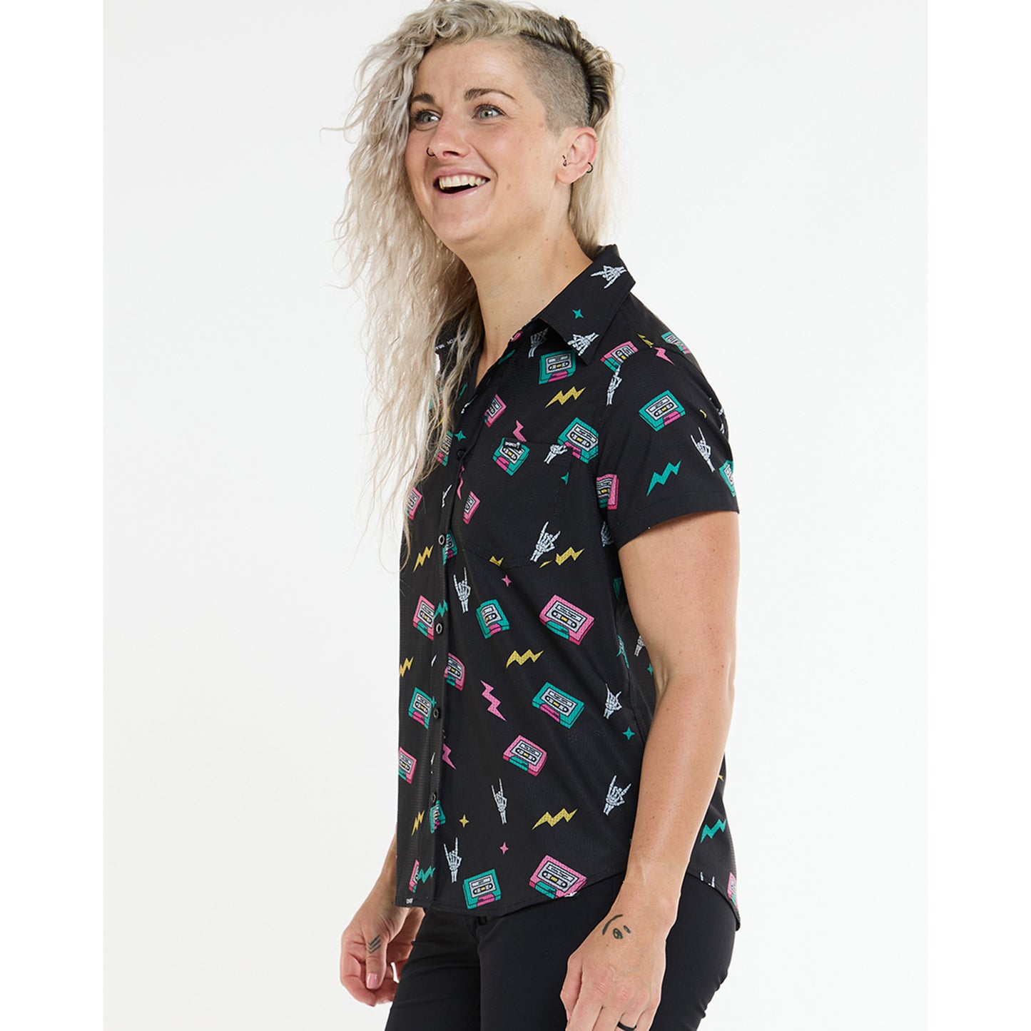 Dameshemd DHARCO TECH PARTY MIX TAPE Technisch shirt zwart