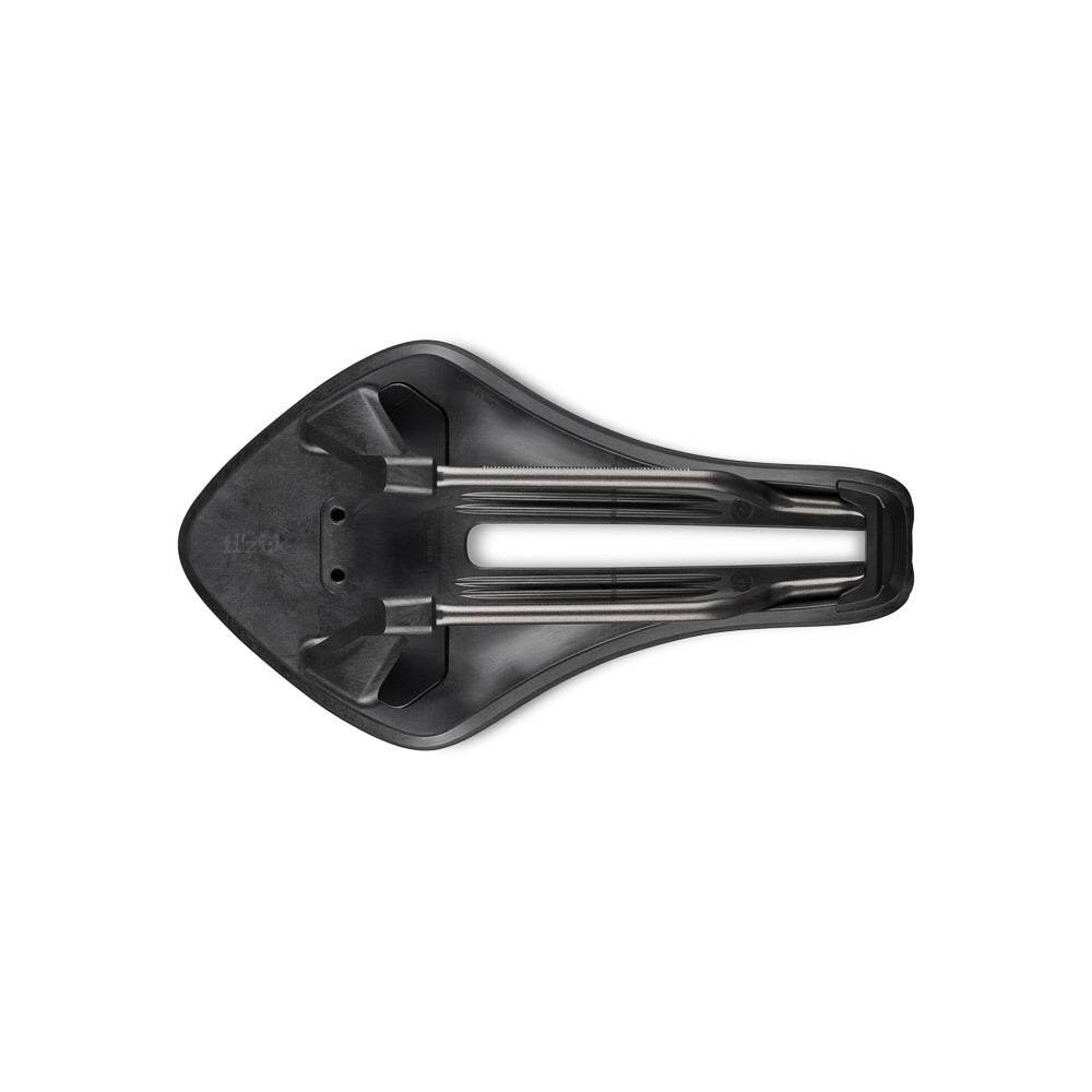 FIZIK TRANSIRO AERIS LD R3 135mm Zadel Kium Rails Zwart
