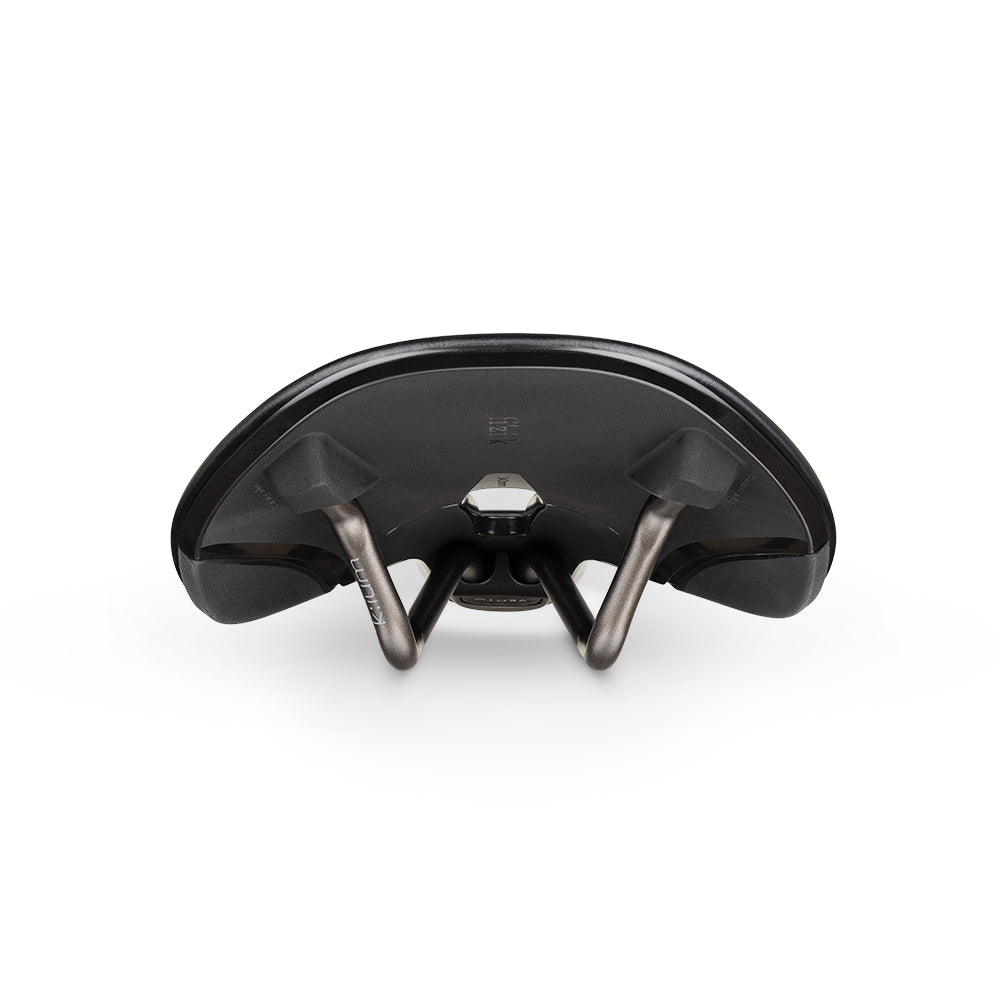 FIZIK VENTO ANTARES R3 140mm Zadel Kium Rails Zwart