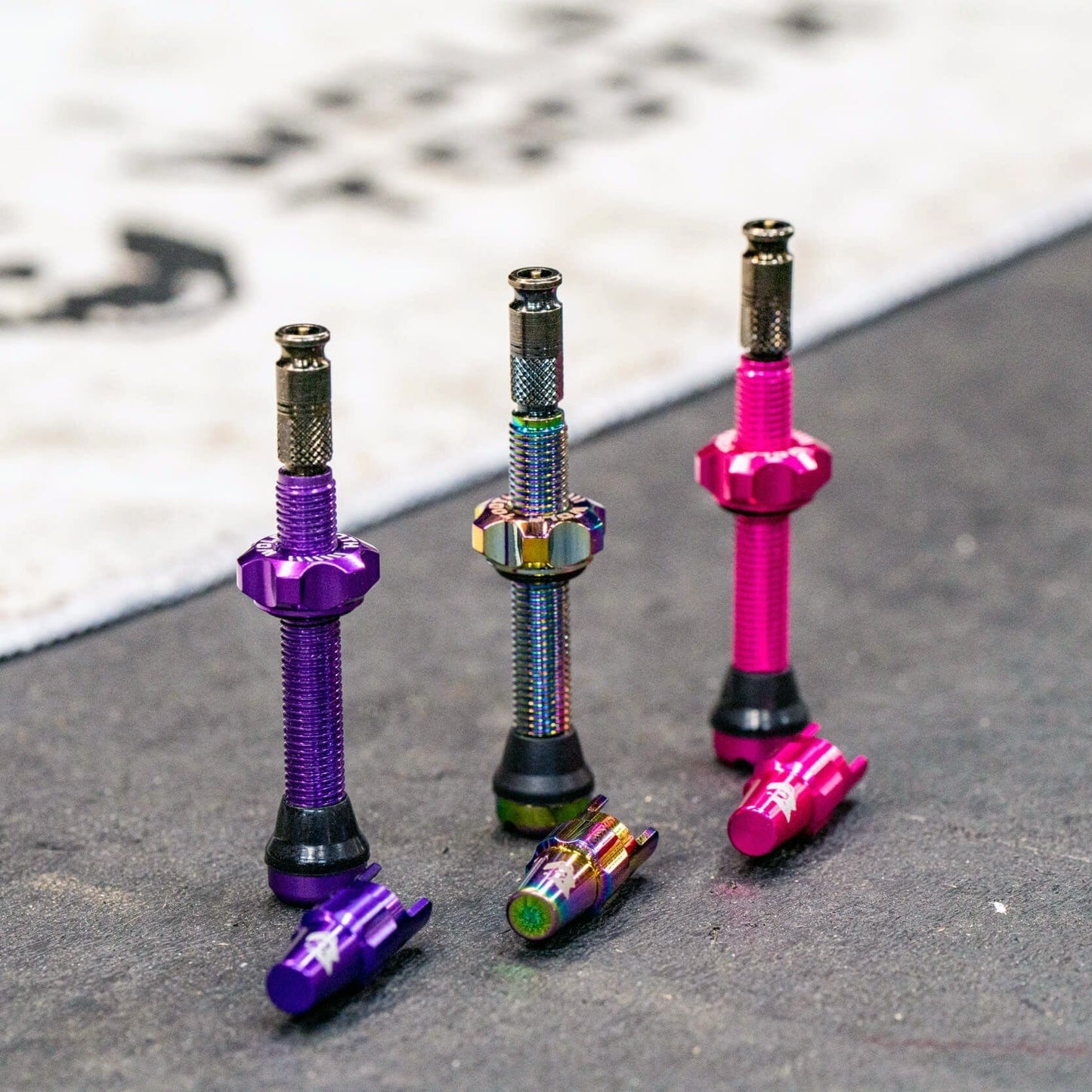 Tubeless ventiel WOLF TOOTH CLIK VALVE Roze