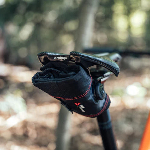 Zadeltas KOM CYCLING ZADELDRAAL XL