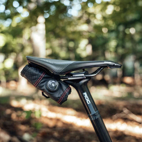 Zadeltas KOM CYCLING ZADELDRAAL XL