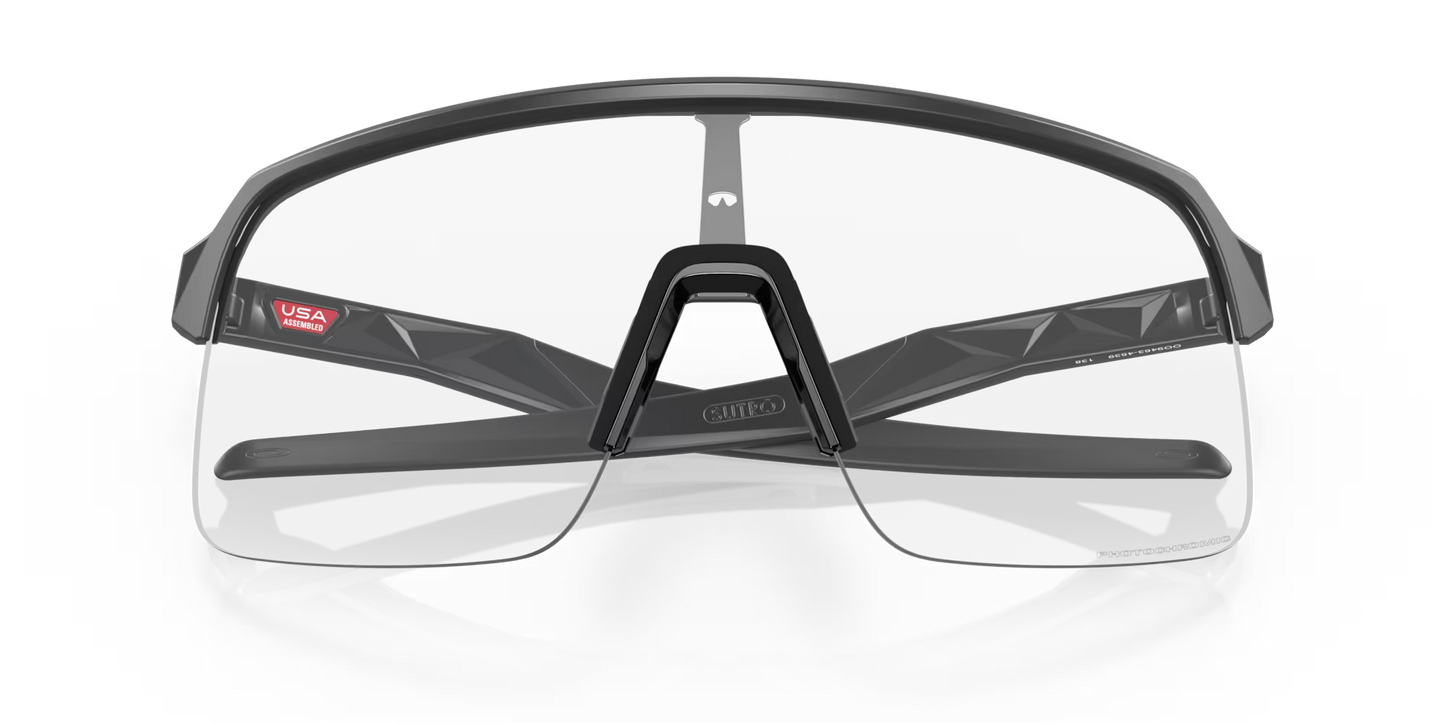 OAKLEY SUTRO LITE Mat Koolstof Heldere Fototrope Lens