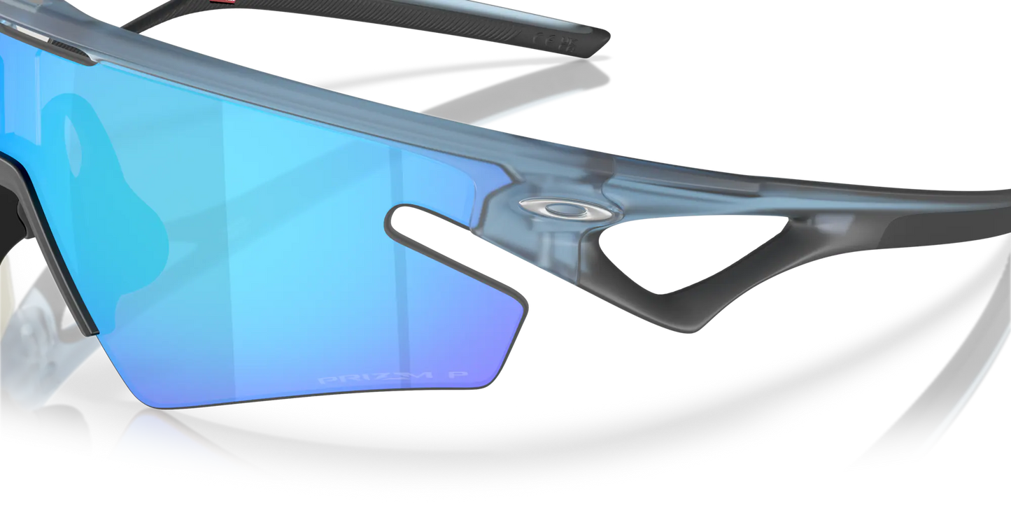 OAKLEY SPHAERA SLASH Mat Transparant Stone Prizm Sapphire Gepolariseerd Glas - OO9499-0336