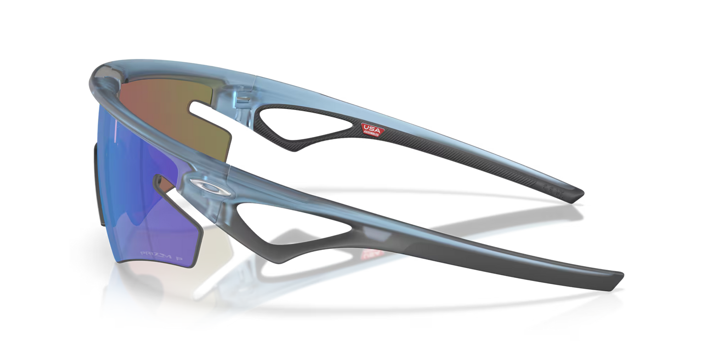 OAKLEY SPHAERA SLASH Mat Transparant Stone Prizm Sapphire Gepolariseerd Glas - OO9499-0336