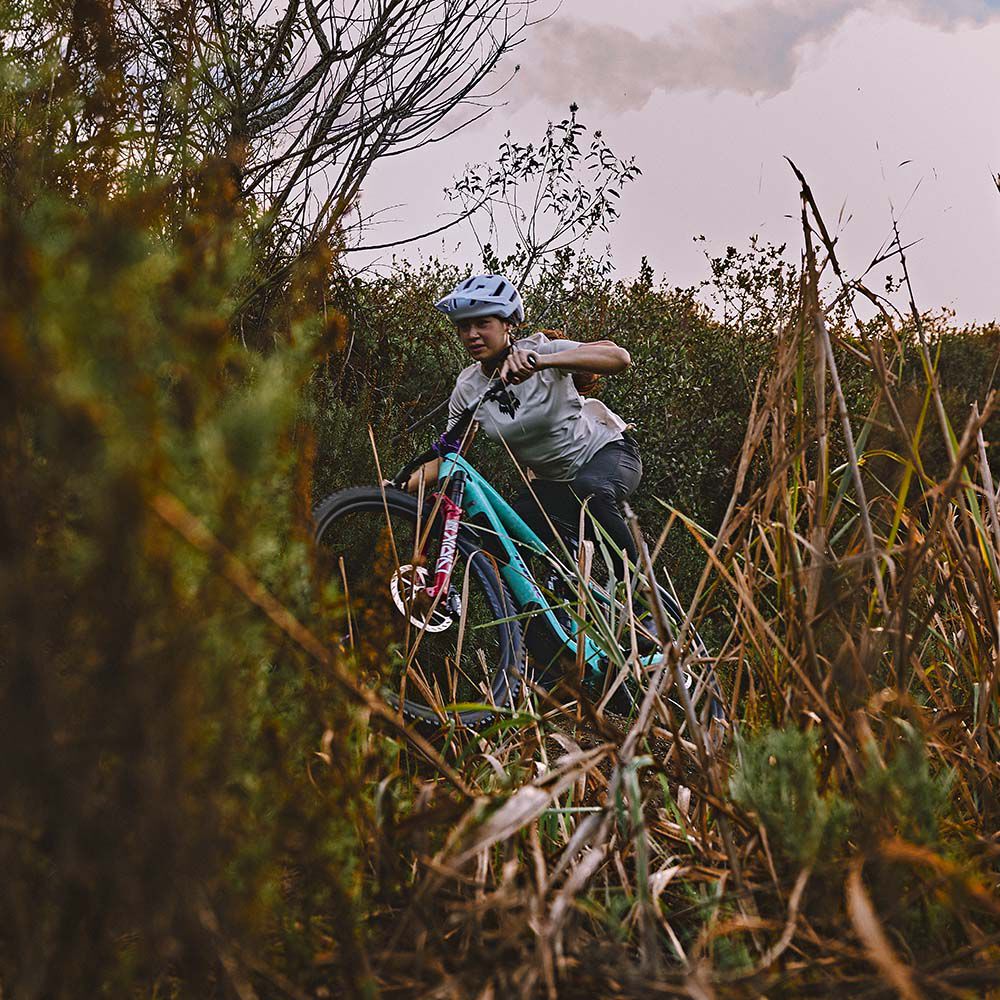 BELL 4FORTY AIR MIPS MTB Helm Wit Mat