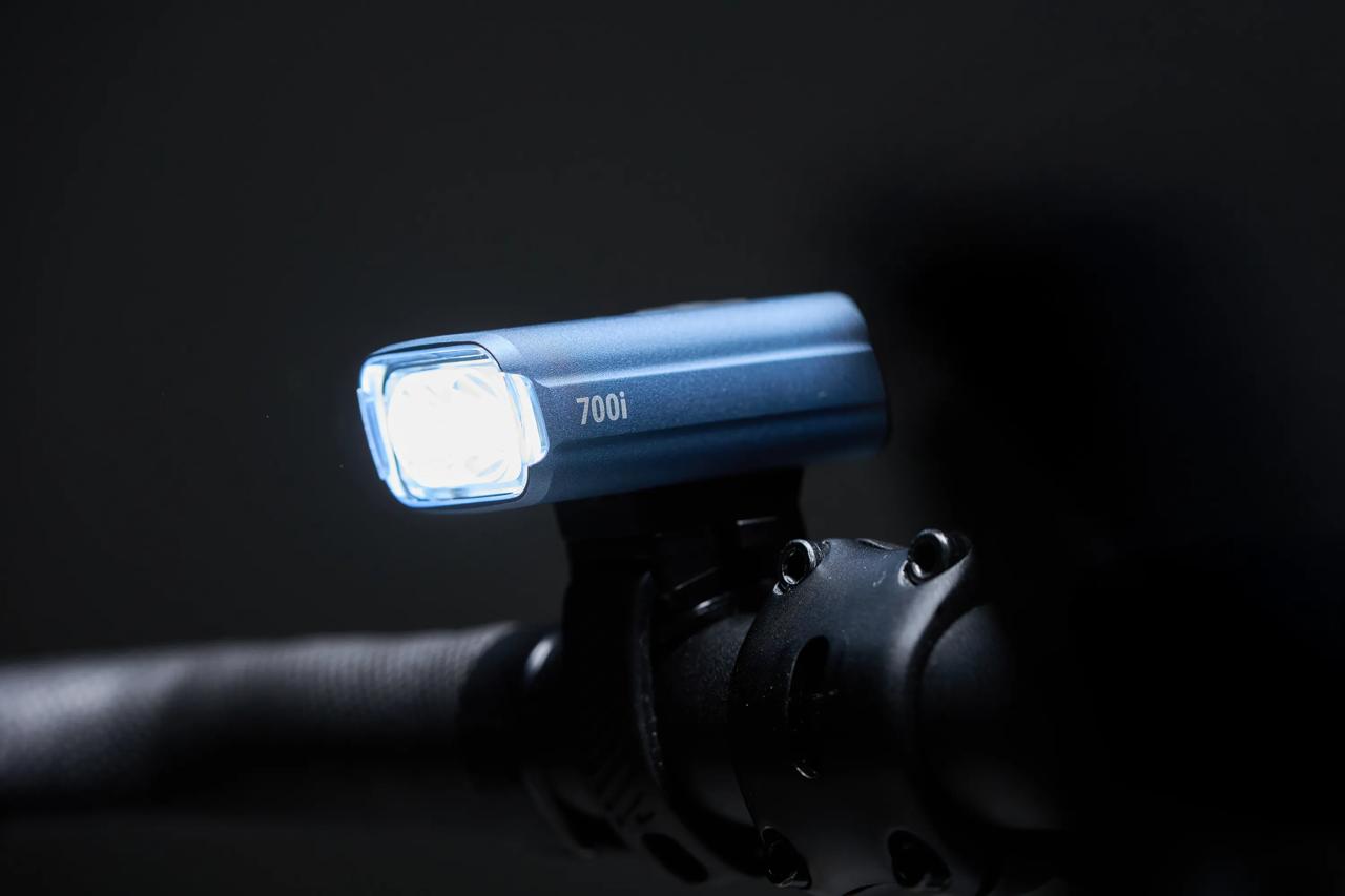 Voorverlichting BBB NANOSTRIKE 700 i Blauw