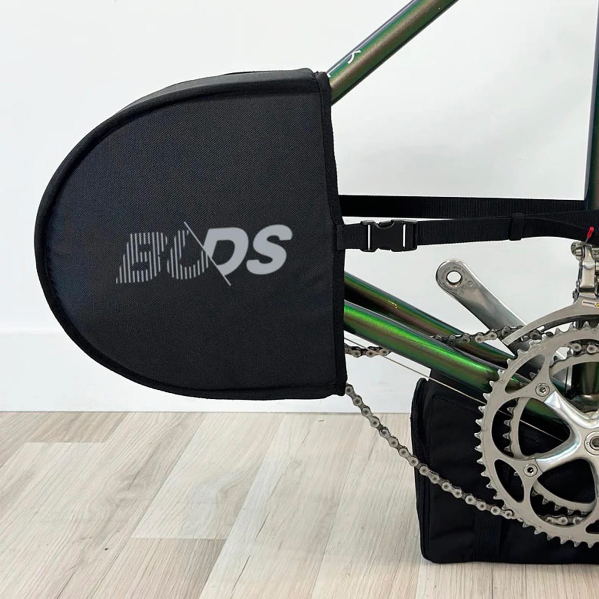 BUDS REAR BIKE PROTECT Beschermhoes voor Road/Mountainbike Derailleur Zwart