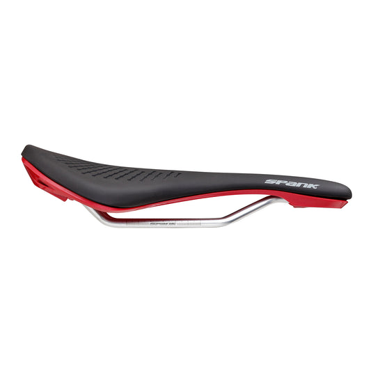 SPANK OOZY 220 144mm Zadel CrN/Ti Rails Rood