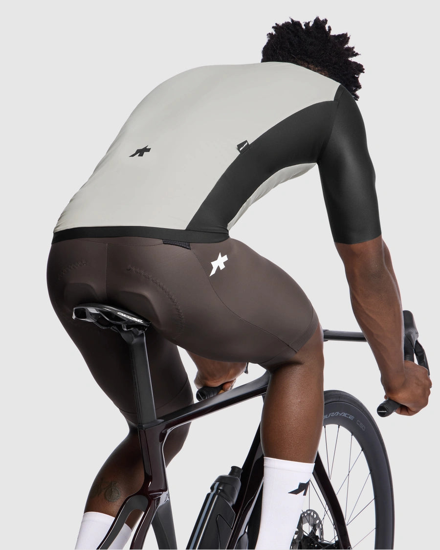 ASSOS MILLE GT WIND S11 Amandelmelk mouwloos jack