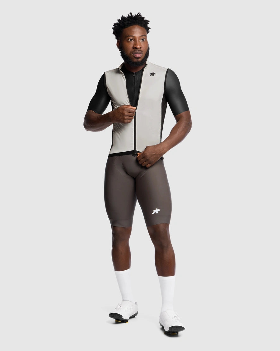 ASSOS MILLE GT WIND S11 Amandelmelk mouwloos jack