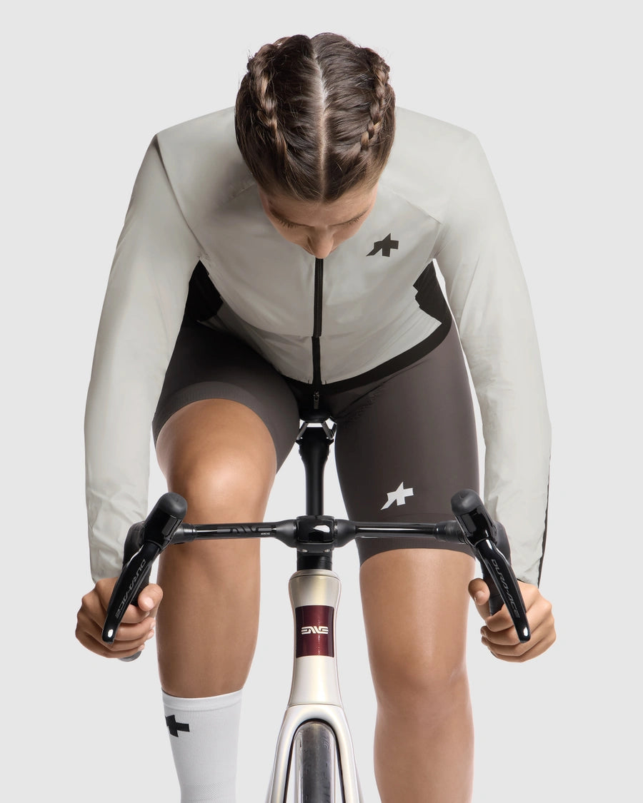 ASSOS UMA GT WIND S11 Damesjas Amandelmelk