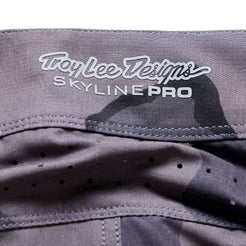 TROY LEE DESINS SKYLINE PRO FLOW CAMO Carbon broek
