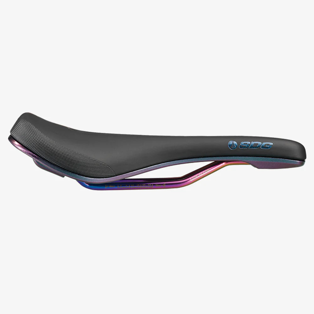 SDG BEL-AIR V3 MAX Brandstofrails Lux-Alloy Oil Slick Zadel