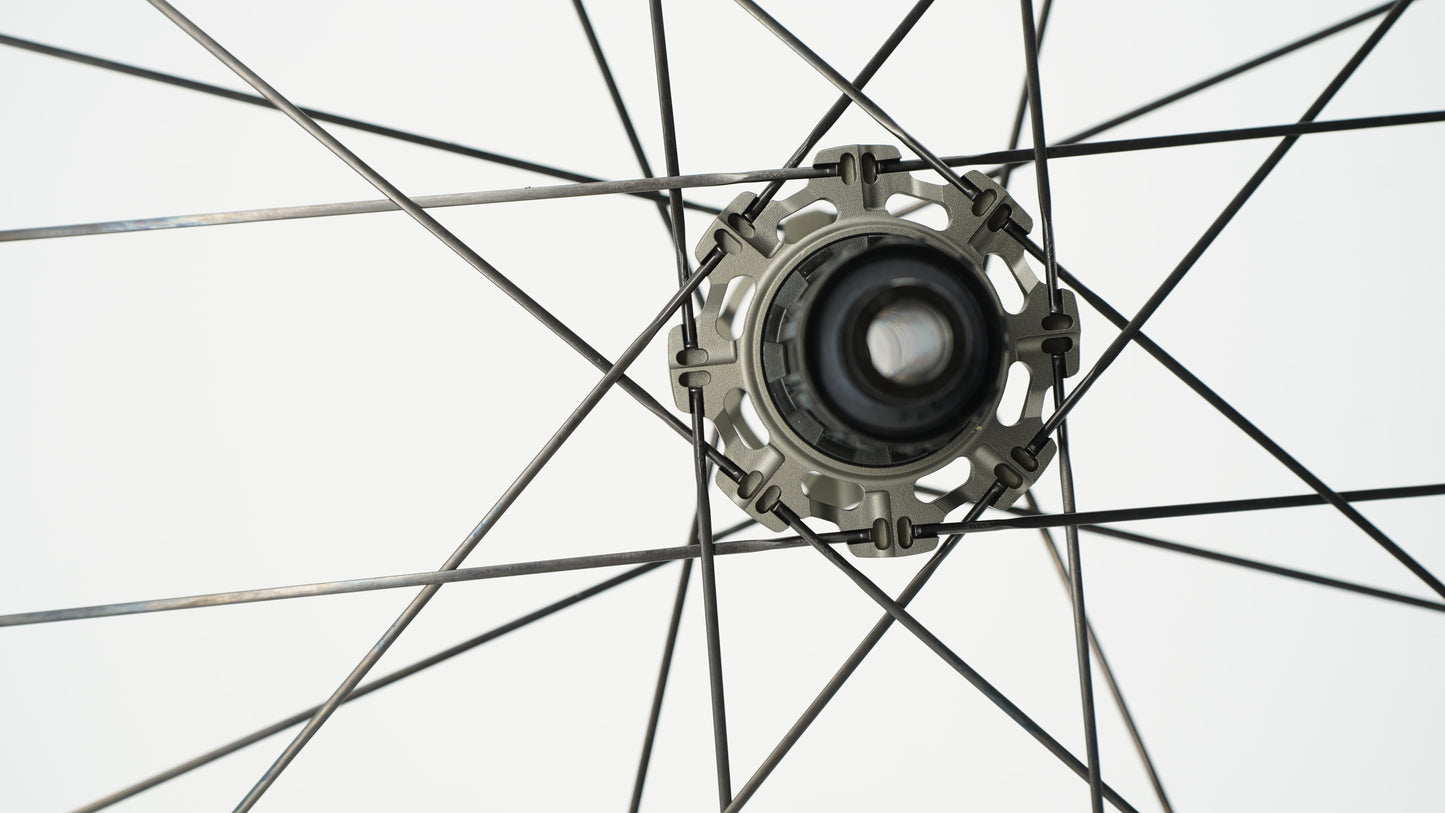 Paar SCOM AERO 50 Tubeless wielen (Center Lock)