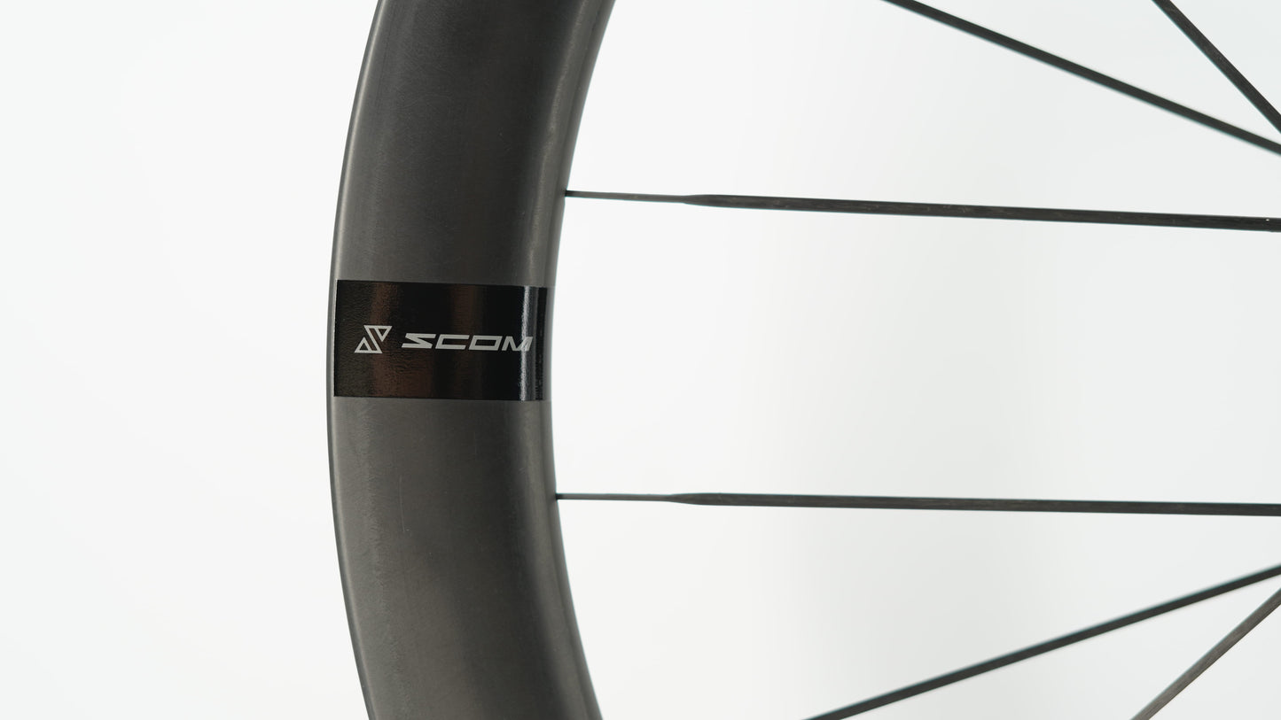 Paar SCOM ULTRA + Tubeless wielen (Center Lock)