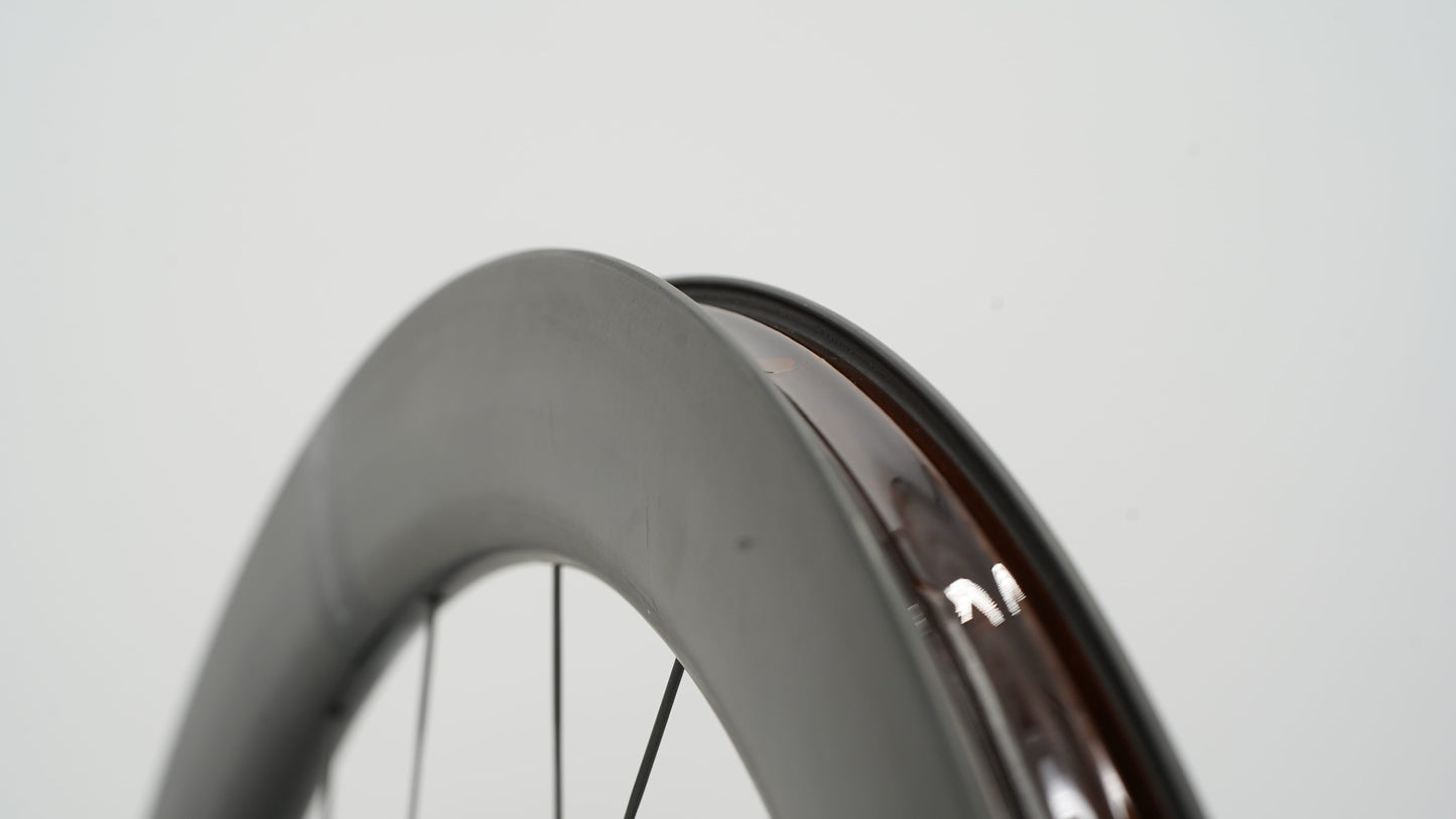 Paar SCOM ULTRA + Tubeless wielen (Center Lock)