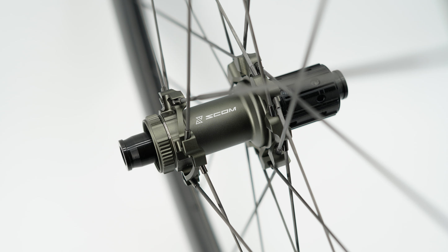 Paar SCOM ULTRA 50 Tubeless wielen (Center Lock)