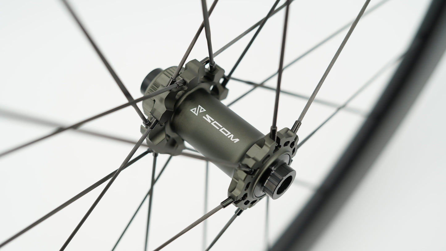 Paar SCOM ULTRA 50 Tubeless wielen (Center Lock)