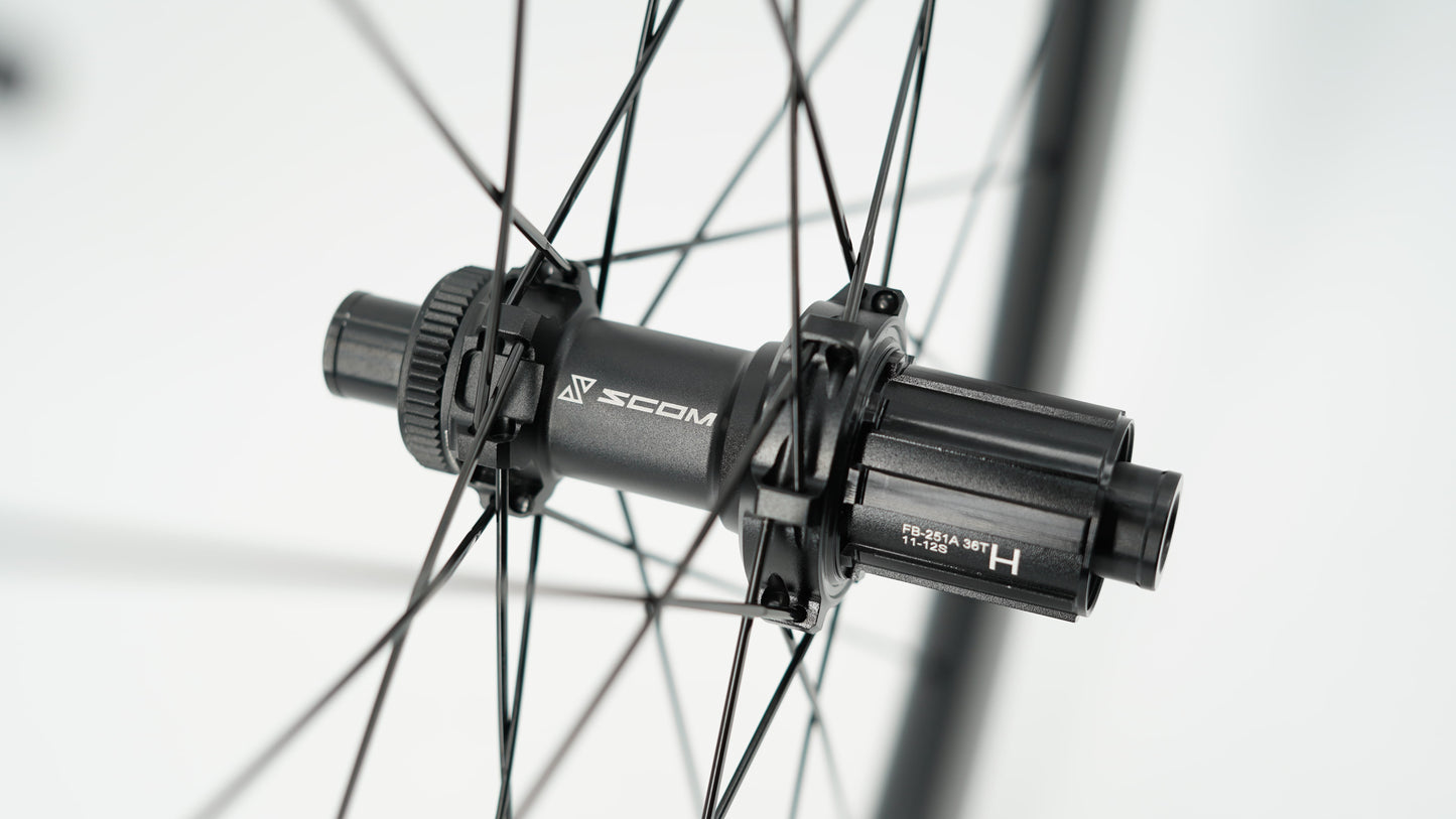 Paar SCOM CORSA 45 Tubeless wielen (Center Lock)