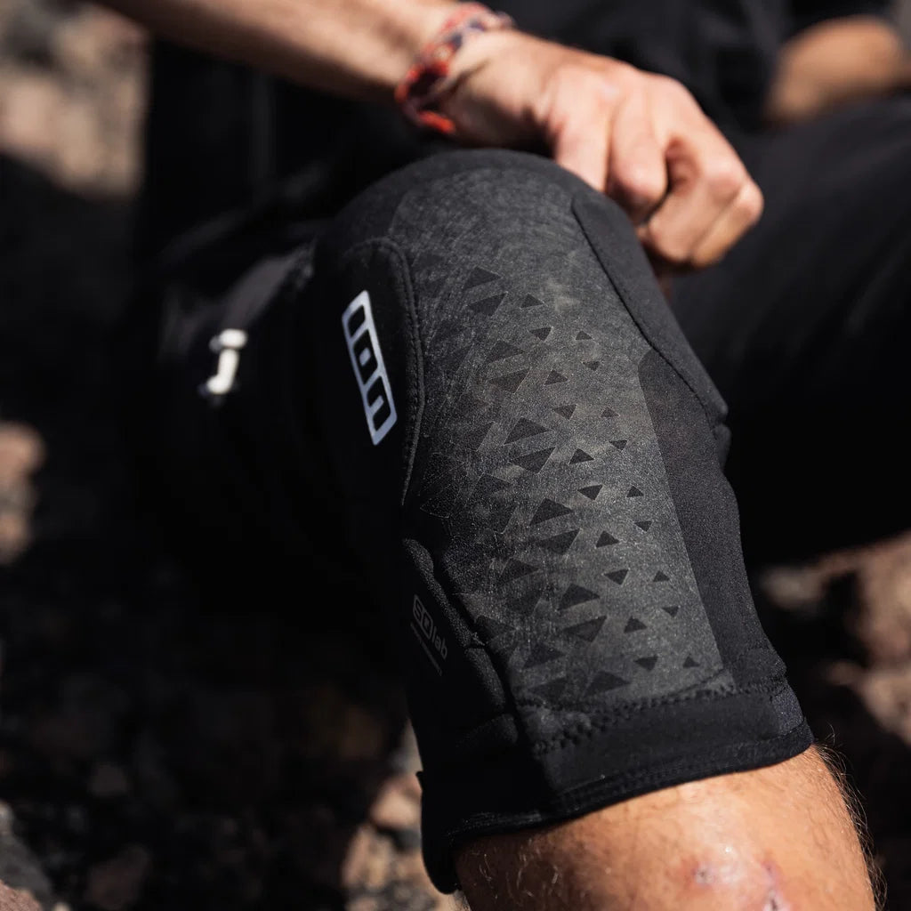 ION K-Pact Unisex Kniebeschermers Zwart