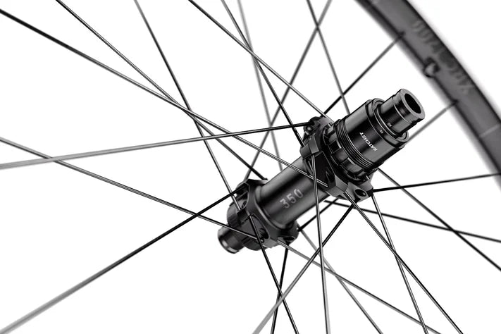 DT SWISS XRC 1700 SPLINE 30 mm 29" 12x148 mm Boost achterwiel
