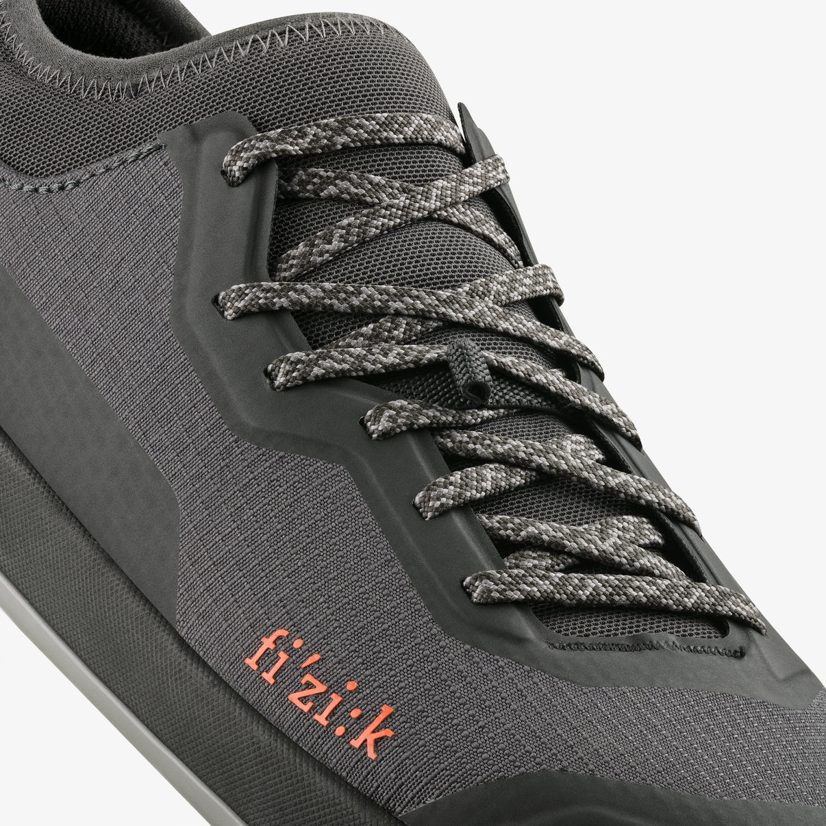 FIZIK VERSOR 2 FLAT mountainbikeschoenen Grijs/Zwart
